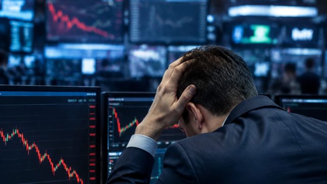 Tech Stocks Plummet: Understanding the Current Market Turbulence