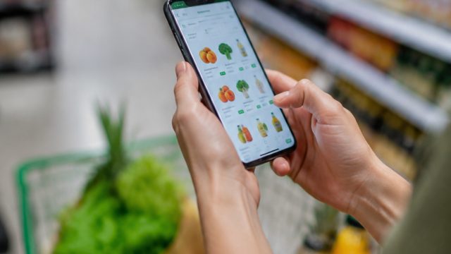 World Cup Boosts Online Shopping Trends in Supermarkets Amid Uncertainty