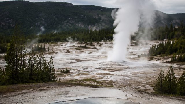 Recent Hydrothermal Activity in Yellowstone Sparks Concerns | domino qq terpercaya, kalong togel